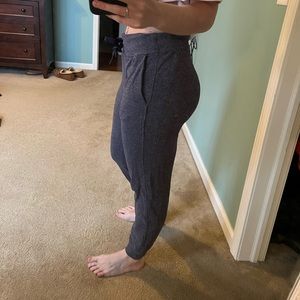 lulu sweat pants
